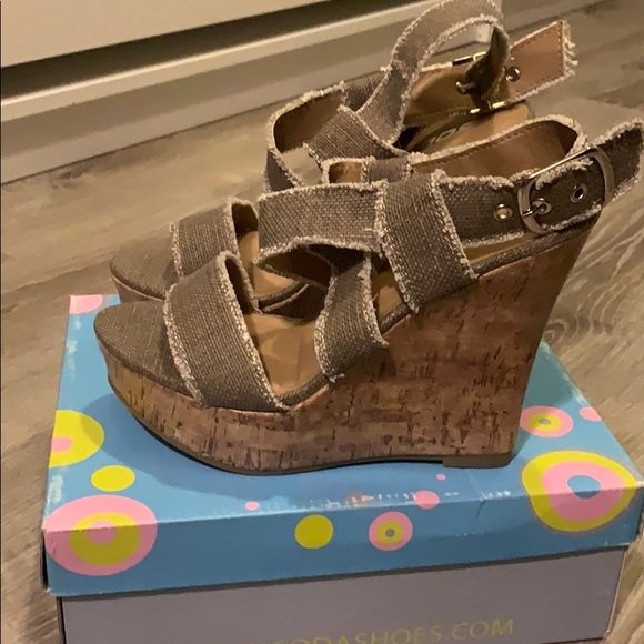 Tan Espadrille - Picture 2 of 13